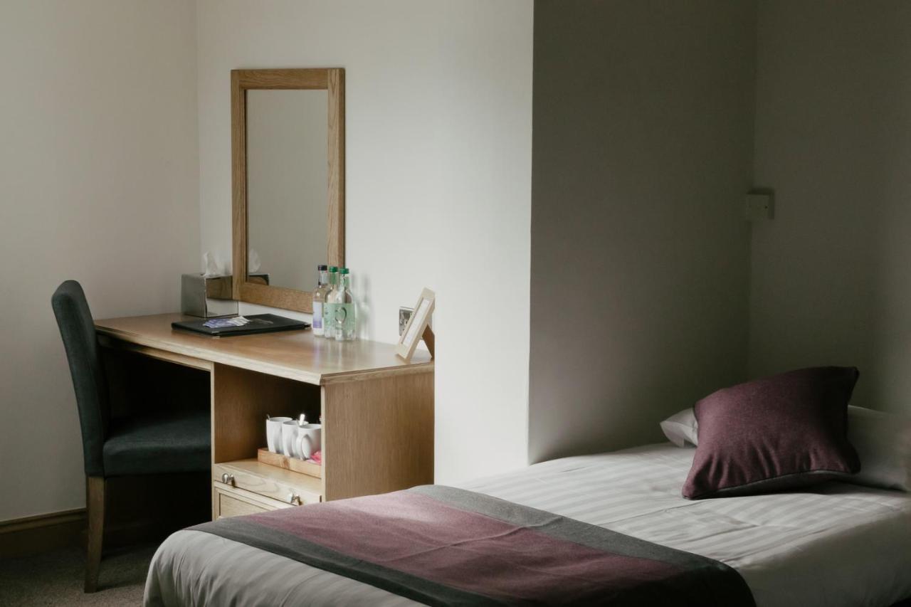 St. Davids Cross Hotel Esterno foto