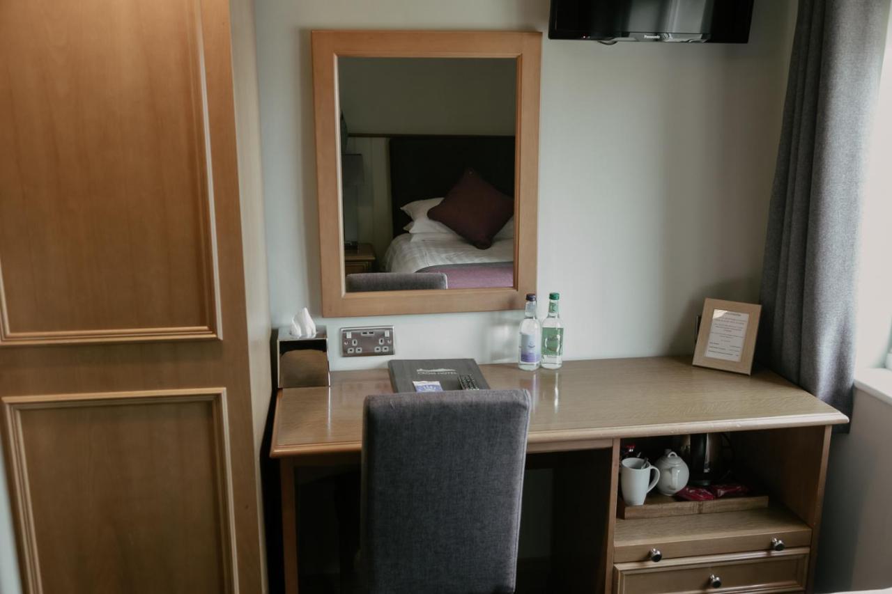St. Davids Cross Hotel Esterno foto