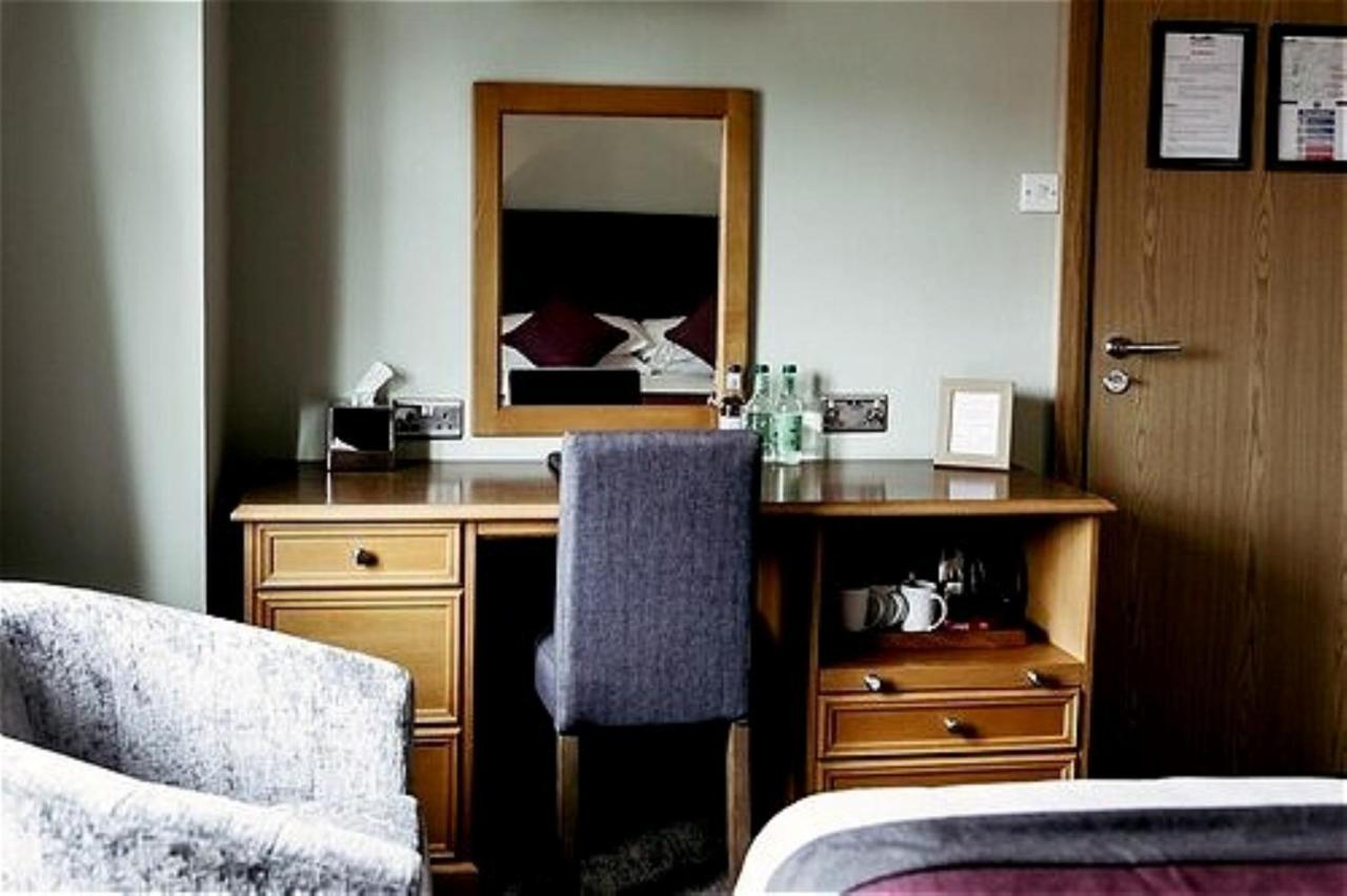 St. Davids Cross Hotel Esterno foto